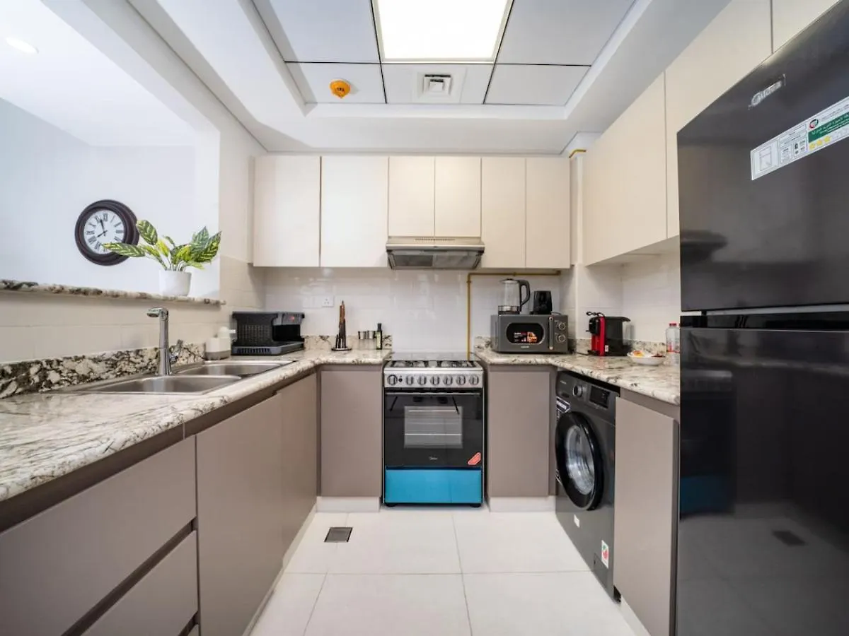 Chic 1 Bed Getaway In Al Jaddaf Easy City Access Dubai