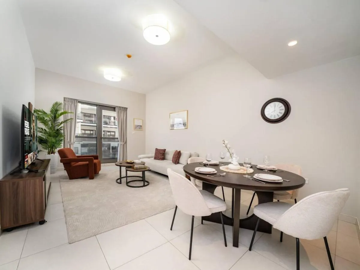 Apartment Chic 1 Bed Getaway In Al Jaddaf Easy City Access Dubai